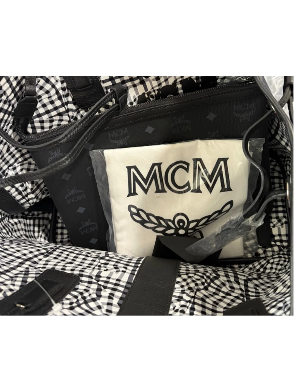NWT MCM Women's Liz Reversible Shopper Tote in Black & white, Visetos & leather